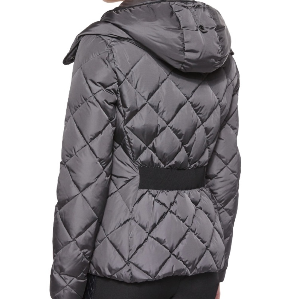 SOLD - Women’s Moncler Jacket - size 2 - Picture 6 of 8